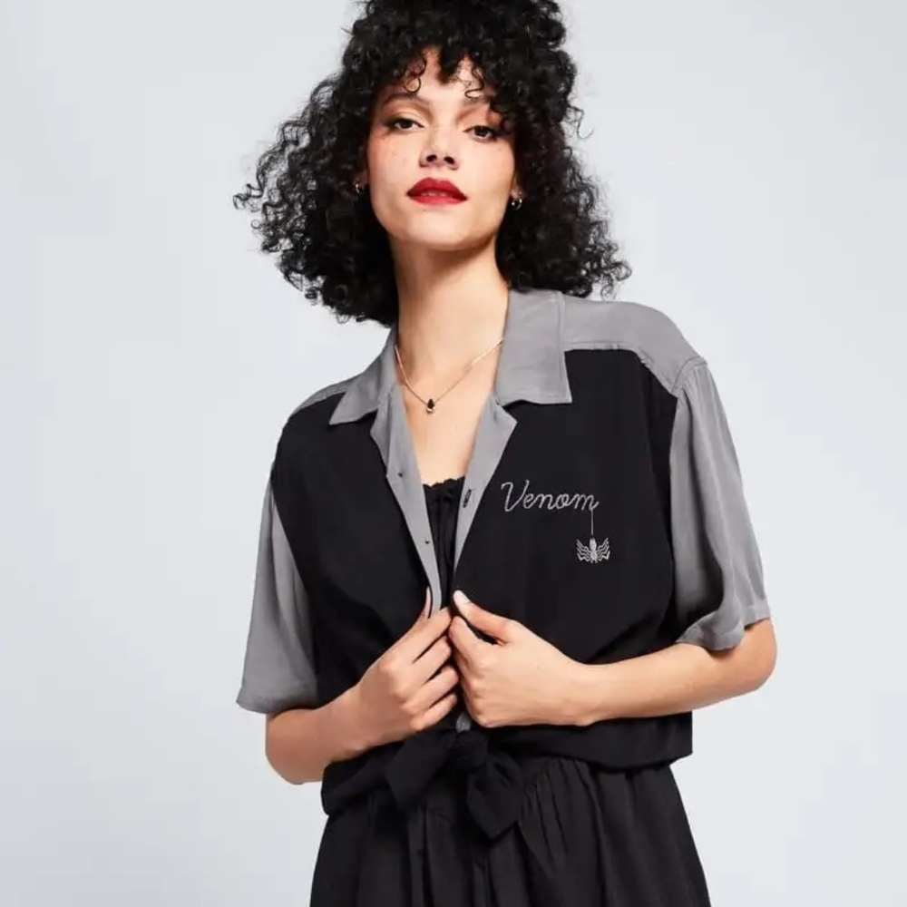 BoxLunch x Disney Marvel Venom Color Block Button-Up D23 Exclusive | Sz S | NWT!